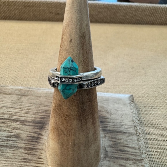 Ring Set - Picture 3 of 4